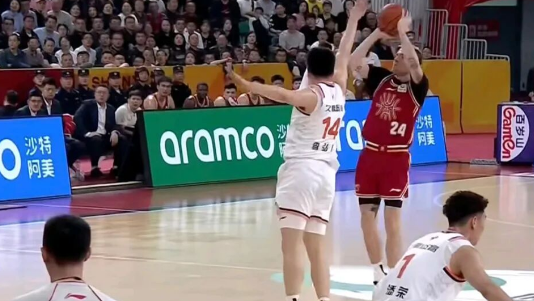 九游体育-CBA男篮动态更新！带来广东男篮、辽宁男篮以及北京男篮的最新消息